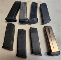 W - LOT OF 8 AMMUNITION MAGS (F36)