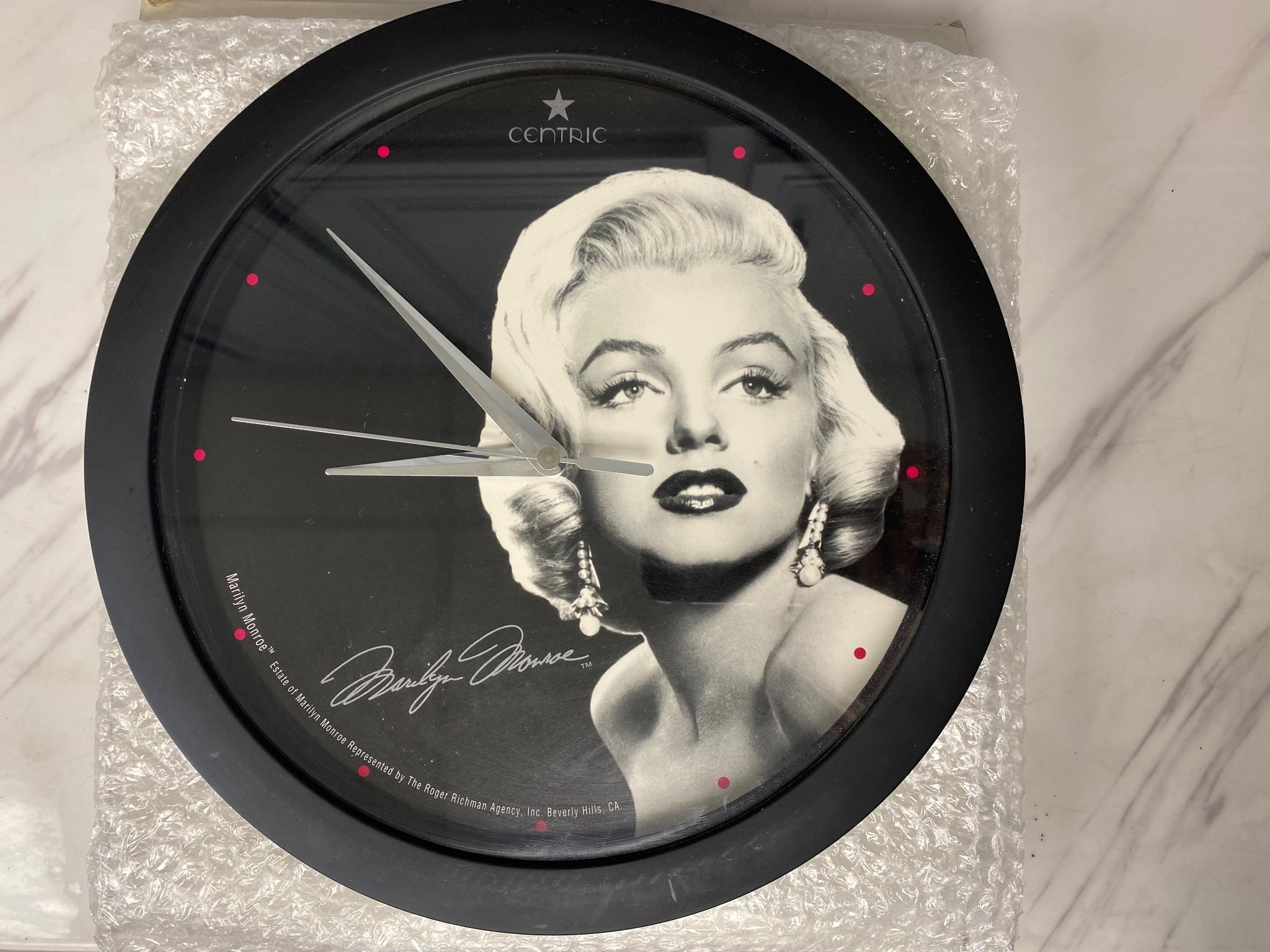Marilyn Monroe Clock