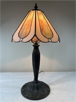 Table lamp with stained glass lamp shade