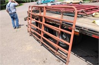 (2) 1 1/2" x 8' pipe gate, red