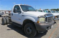 (DMV) 2004 Ford F-550 Super Duty Cab & Chassis