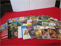 35+ 1970'S,80'S SEED CORN POCKET BOOKLETS