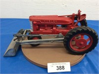 Hubley Tractor & Loader, NF, no box, 1/16 scale