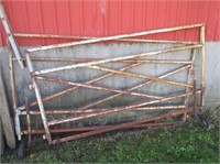 2 - 7.5' STEEL GATES