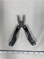 Multi tool knife