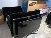 FOR PARTS ONLY, LOT OF 32 FLAT SCREEN TV'S, AS IS