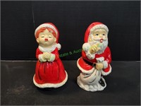 9" Santa Claus & Mrs. Claus Kissing Figures