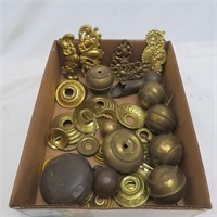 Brass items - Balls - Handles & misc