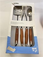 NEW Thermos Grill Tool Set