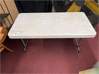 4FT LIFETIME FOLDING TABLE