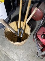 BASKET AND TOOLS