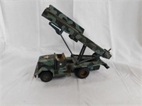 Army style boom truck or rocket launcher