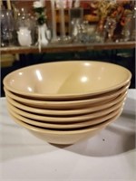 6 Tan Plastic Bowls