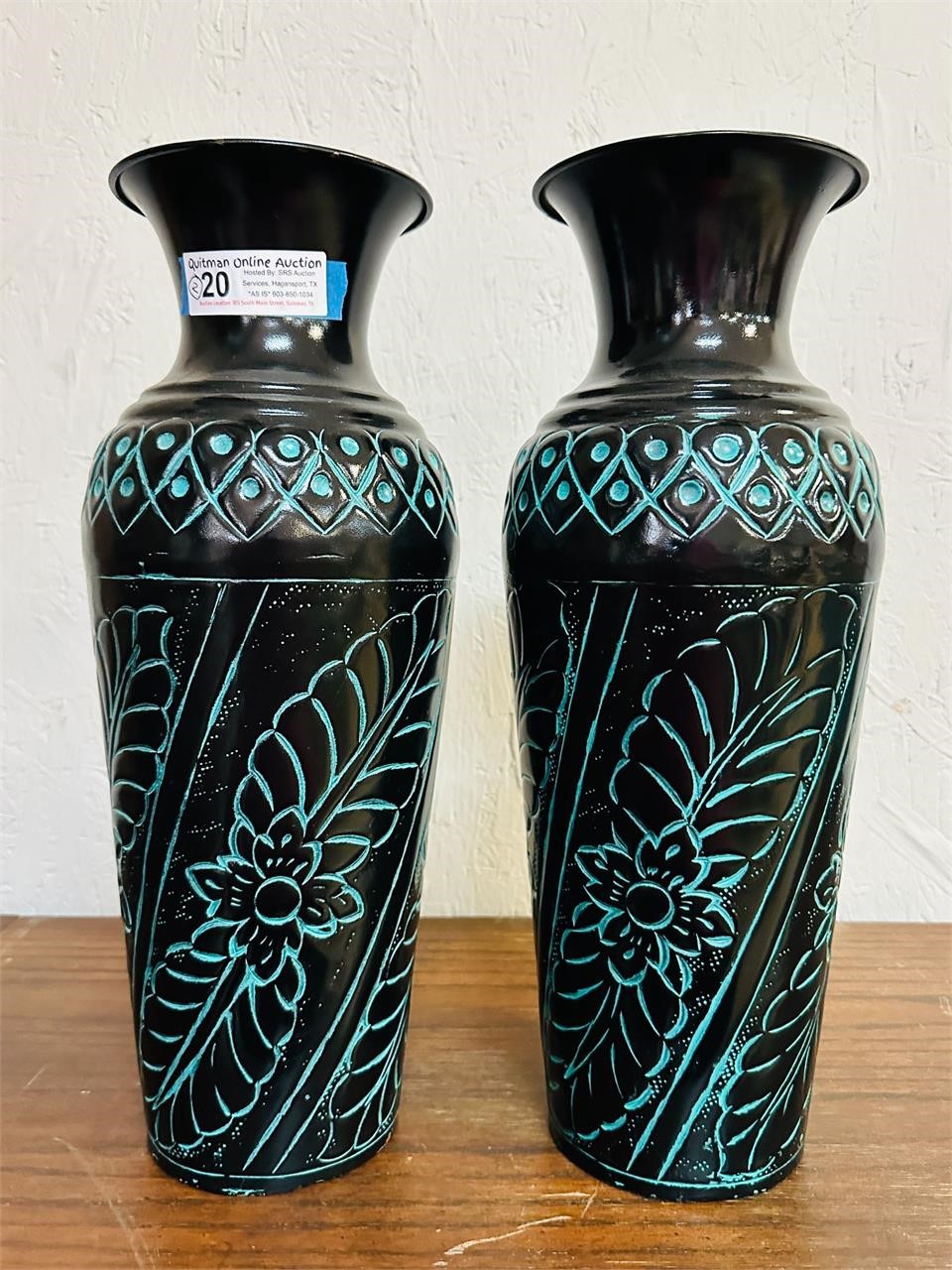 Pair of - Decorative Metal Vases