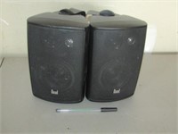 2 Dual Speakers