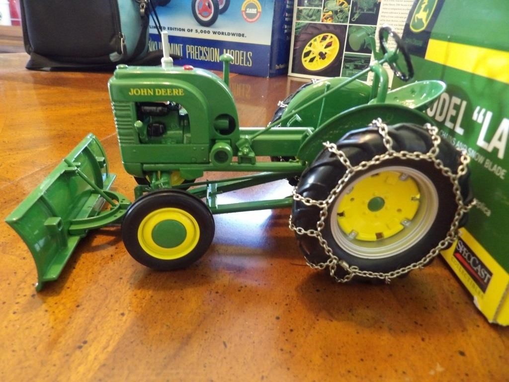 John Deere model "LA" die cast toy tractor