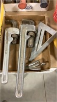 Lot of tools w/ crescent wrenches