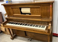 Schubert Player Piano. Working condition. Extra