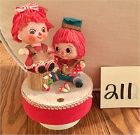 Raggedy Anne and Andy Music Box