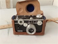 vtg Argus 35mm Range Finder camera with case