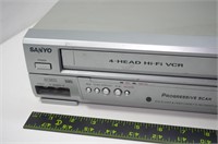 Sanyo VCR/DVD player combo