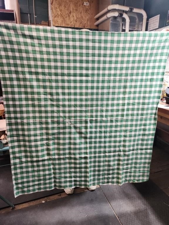 MCM GREEN & WHITE CHECKERED TABLE CLOTH