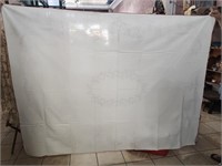 LRG RECTANGLE TABLECLOTH WITH SANTA/HOLLY LEAVES