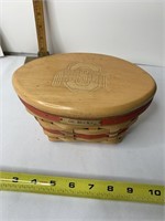 Ohio state basket with lid