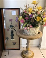 703 - ROUND ACCENT TABLE, SILK FLOWER ARRANGEMENT