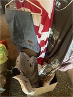 Box lot with men’s clothing