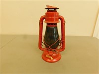 Dietz kerosene lantern 12 in tall