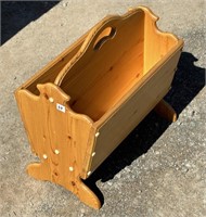 LOVELY PINE HAND MADE MAGAZINE RACK