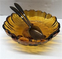 Amber flower form salad bowl with salad spoons