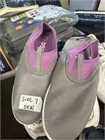 Dsg woman’s slip on comfy shoes size 7