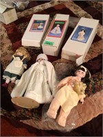 3 porcelain collectable w/boxes