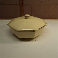 Homer Laughlin Early Find Casserole