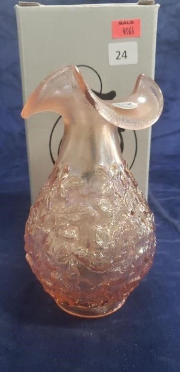 (1) Fenton Sunset Stretch Vase w/ Box (6.5" Tall)