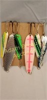 6 assorted fishing spoons