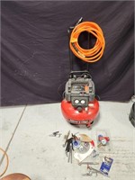 Air Compressor, 6 Gallon, 150 Lb Air Hose, &