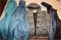 (4) Women's Hooded Jackets/Windbreakers w/