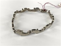 Sterling silver dolphin bracelet 17.6 grams weight
