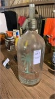 Royal palm seltzer 32 ounce pump bottle