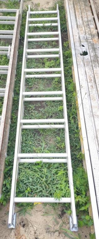 9' Aluminum Ladder