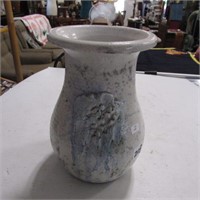 NFLD POTTERY VASE  8"