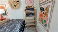 SHELVING UNIT