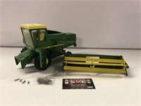 John Deere 6600 Combine