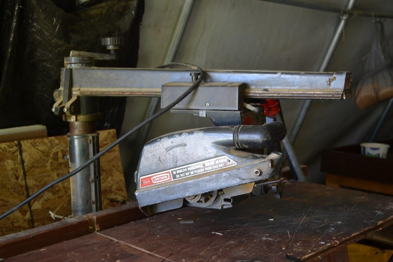 40: Craftsman 9in radial arm saw on bench works