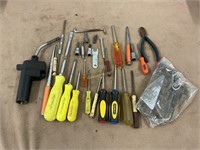 Screwdrivers Mac tools, blow torch handle
