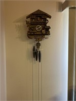 Wood case Black Forest style cuckoo clock