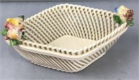 Porcelain lattice basket with birds